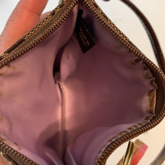 Coach Wristlet with “gem” flower keychain/charm - Picture 5 of 7